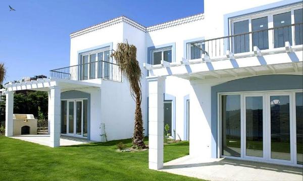 Satılık Denize Sıfır Evler Yalıkavak Bodrum