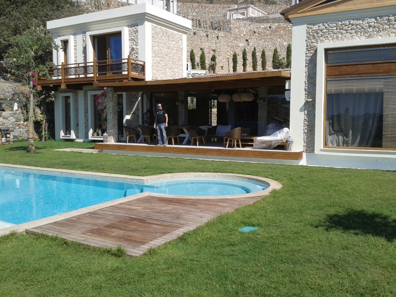 Bodrum Gümüşlükte Satılık Taş Villalar